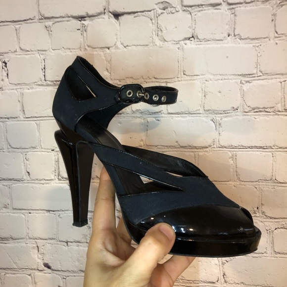 Vintage Chanel shoes - Picture 4 of 4